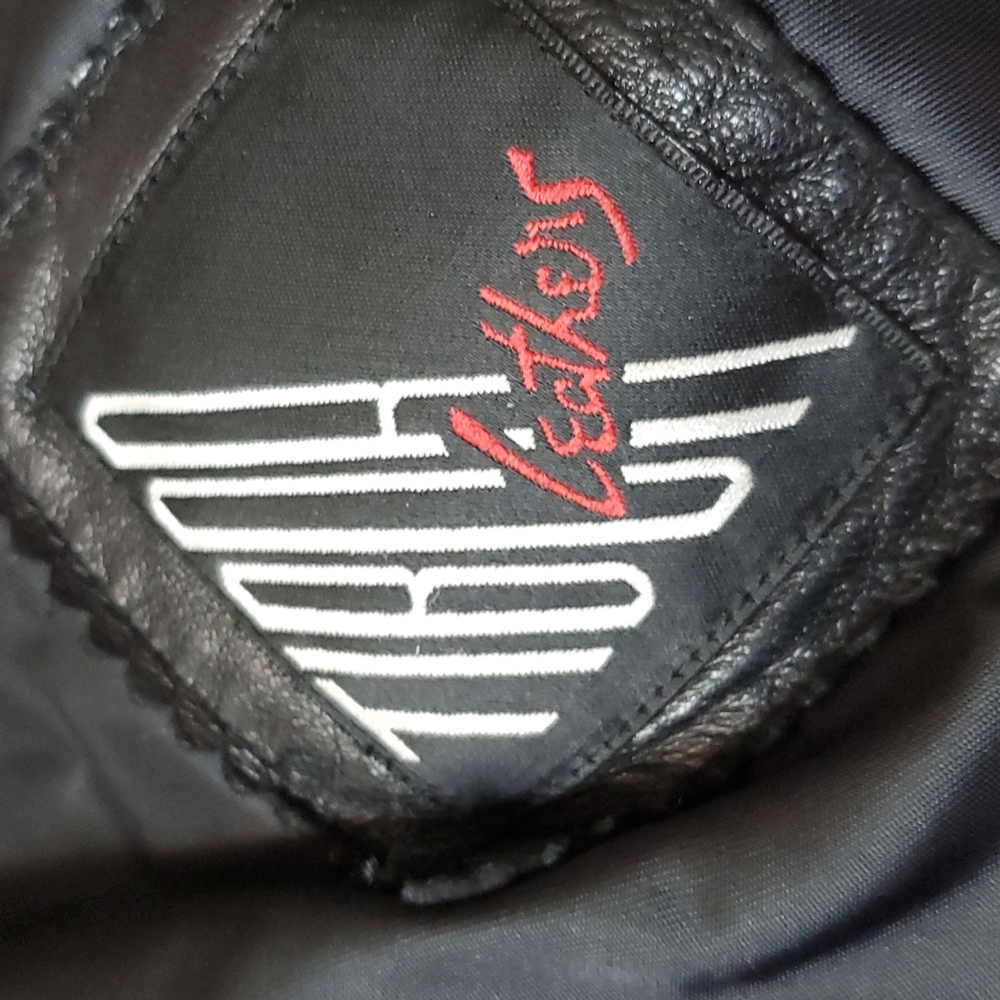Buttery leather jacket - Picture 3 of 9